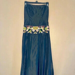 Nicole Miller  collection strapless black dress